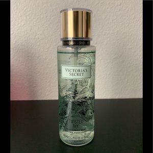 Victoria’s Secret-Twisted Ivy